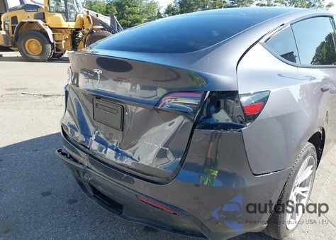 2023 Tesla Model Y Awd/Long Range Dual Motor All-Wheel Drive из США, поврежденный, VIN 7SAYGDEE3PA187644